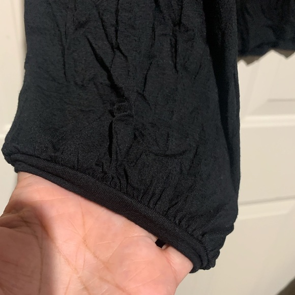 American Eagle Women’s XL Black Long Sleeve Blouse with Rose Appliqué, NWOT - Picture 3 of 5